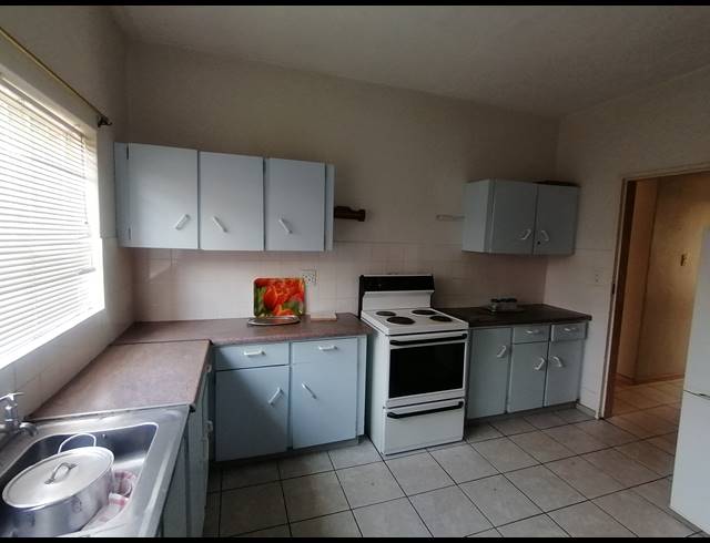 3 BEDROOM APARTMENT SOLD IN STILFONTEIN EXT 3